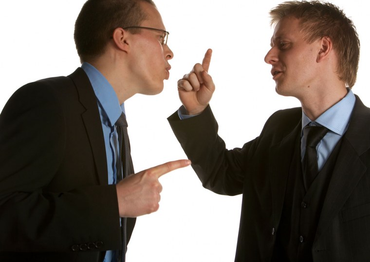 Перебивать собеседника