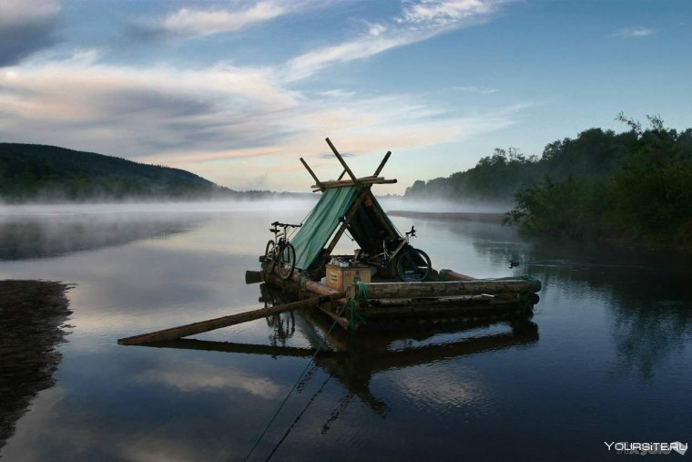 Речной плот