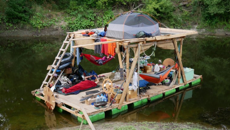 Лодка для путешествий по рекам