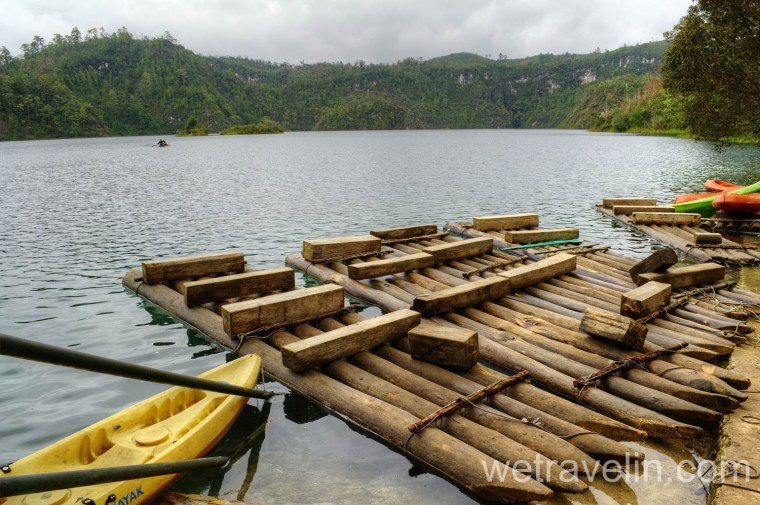 Плот на бочках