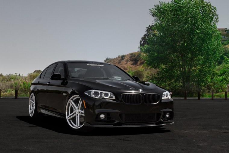 БМВ м5 ф90 ночью