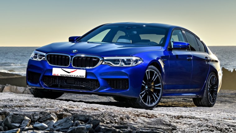 БМВ м5 спорт
