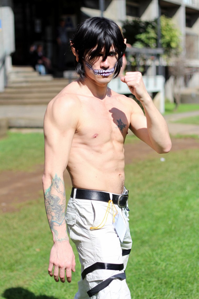 Атака титанов косплей Эрен Титан