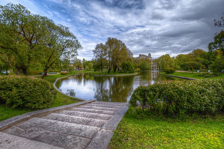 Красивый вид на парк