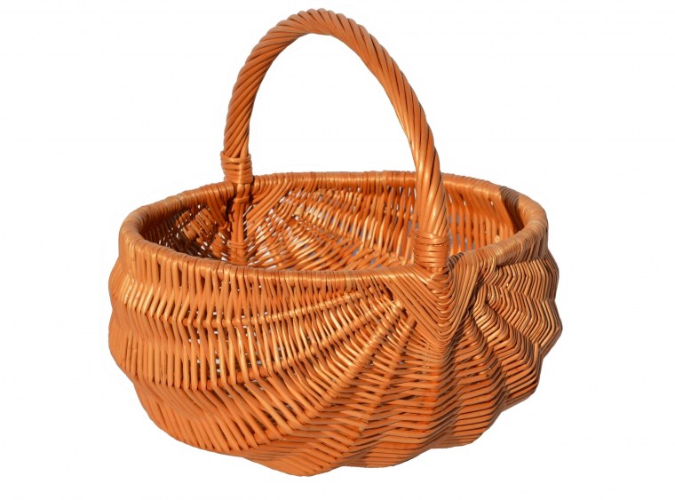 Дети с корзинкой