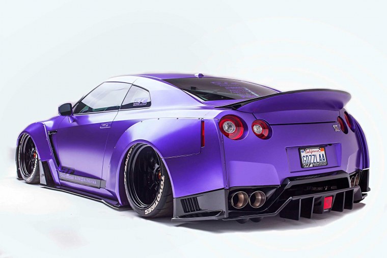 GTR r35 фиолетовый