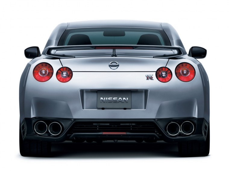 Nissan gt-r прикольные наклейки на стоп