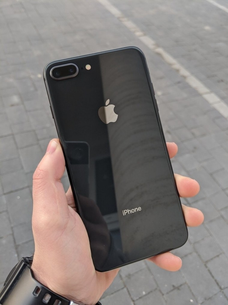 Iphone 7 черный Оникс 64 GB