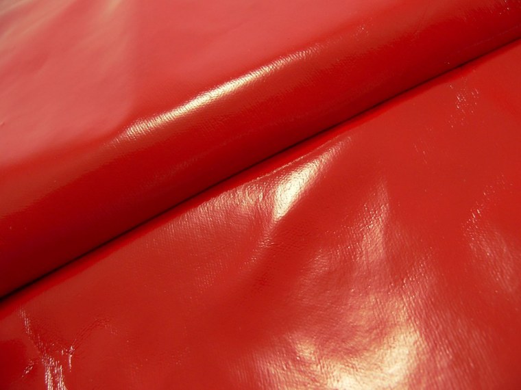 Лакированная искусственная кожа