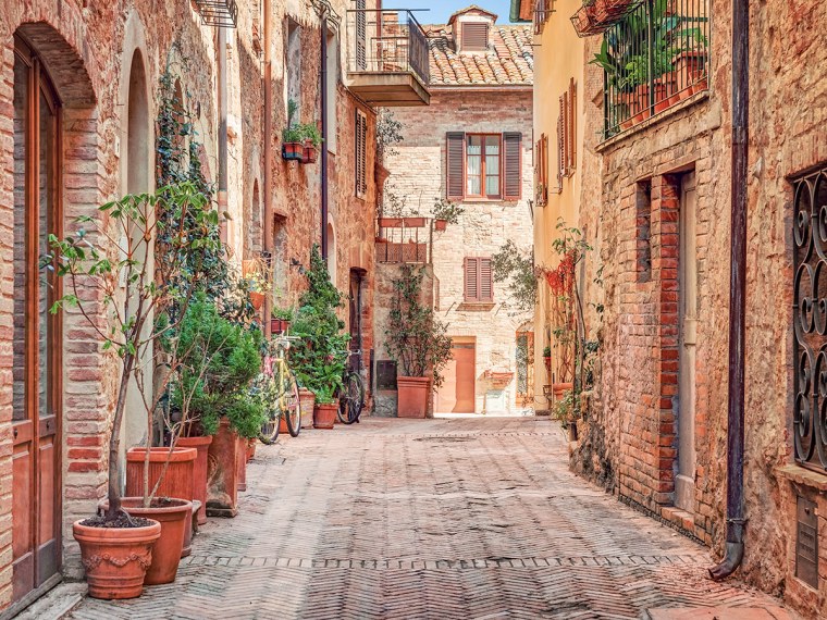 Старинные улочки городков Приморья Италии