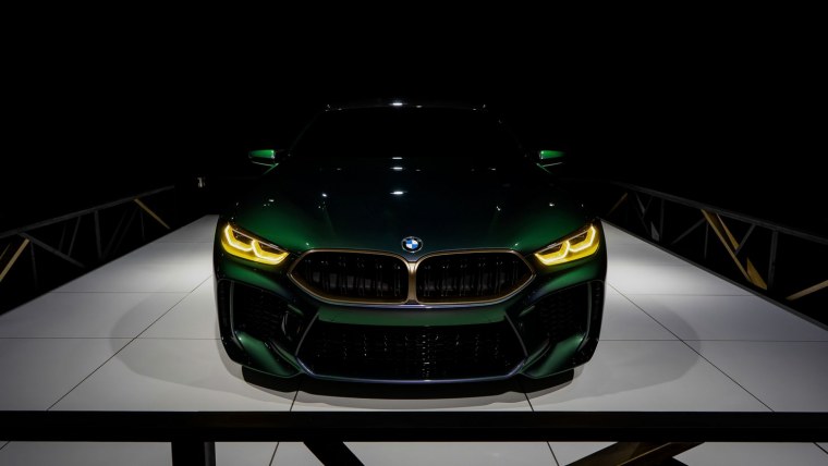 BMW m5 неон