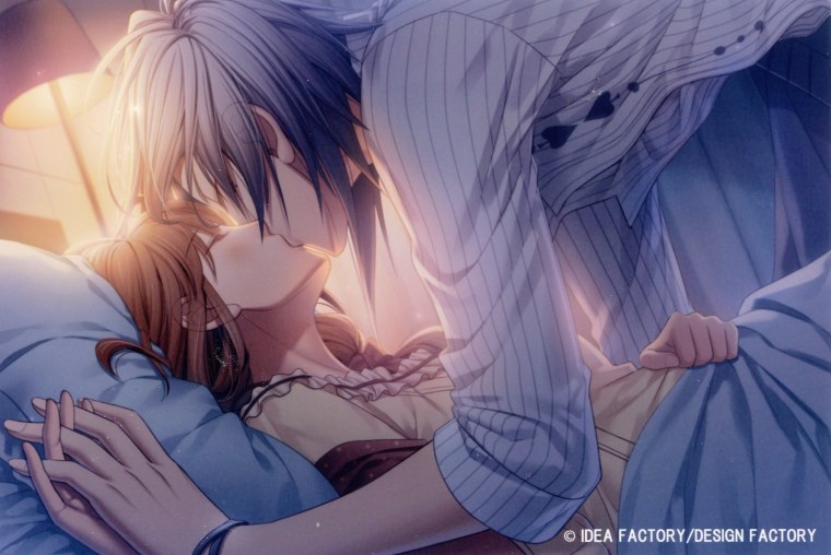 Аниме девушка лежит на парне