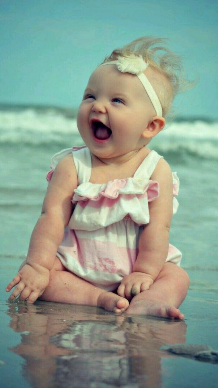 Крутой малыш в очках