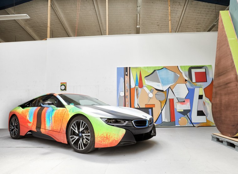 Разноцветная БМВ i8