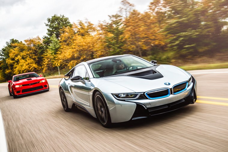 BMW i8 ночной салон