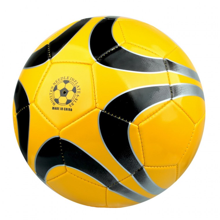 Футбольный мяч на белом фоне