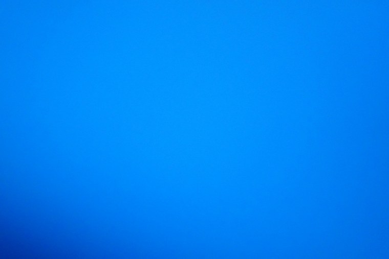 Светло голубой экран