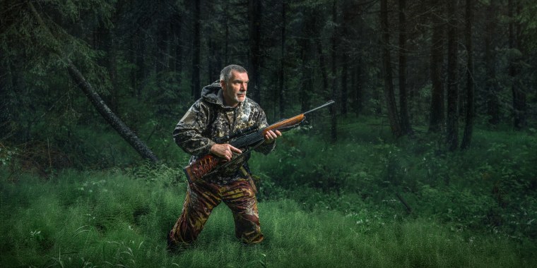 Охотник с винтовкой