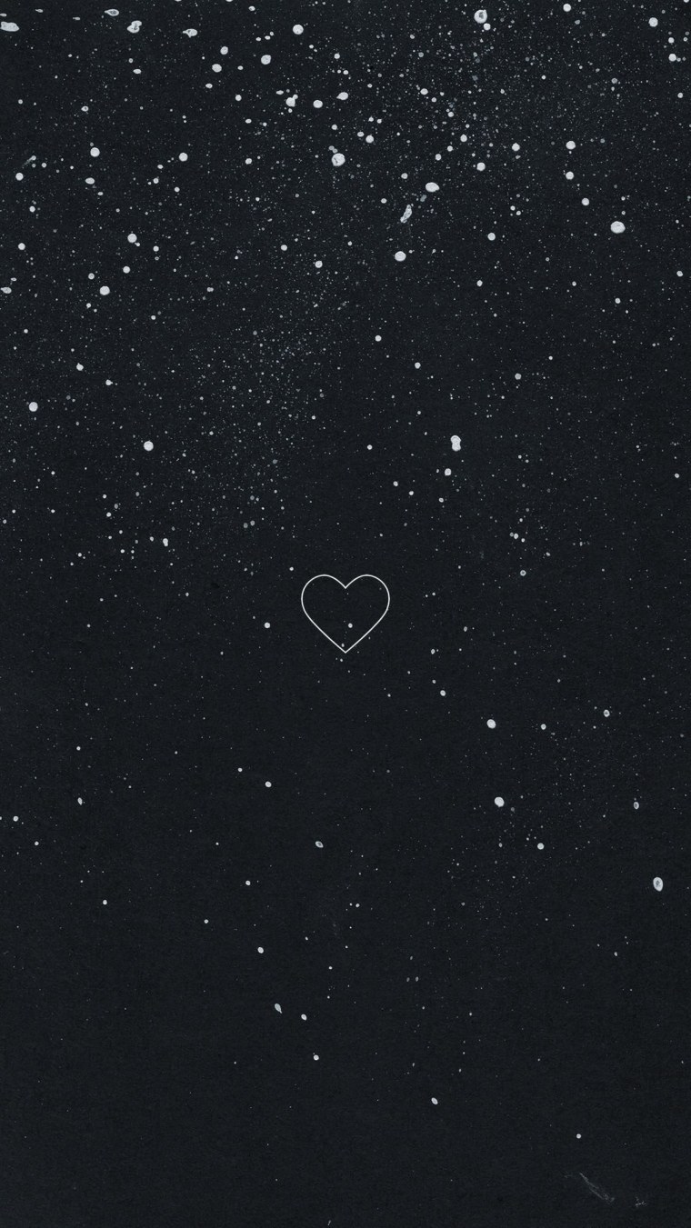 Золотые линии на черном фоне