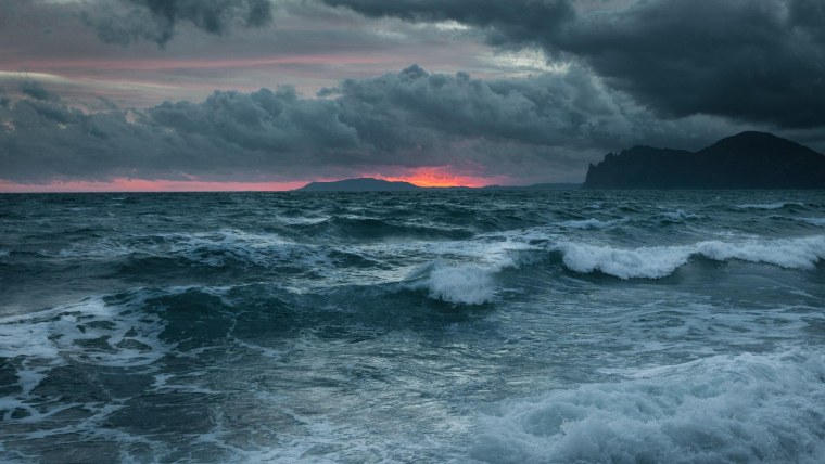 Светло розовый закат