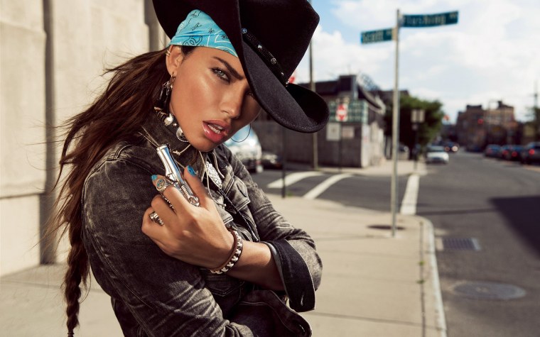 Дерзкая девушка