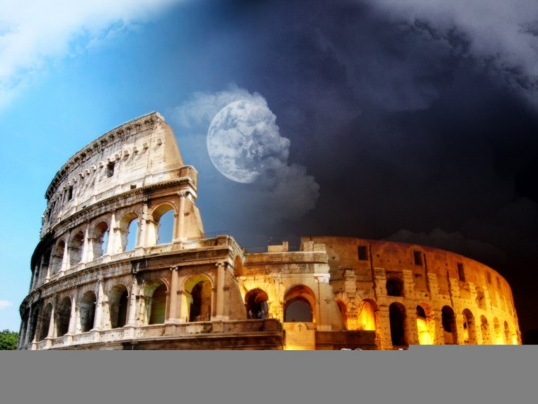 Амфитеатр Колизей в Италии
