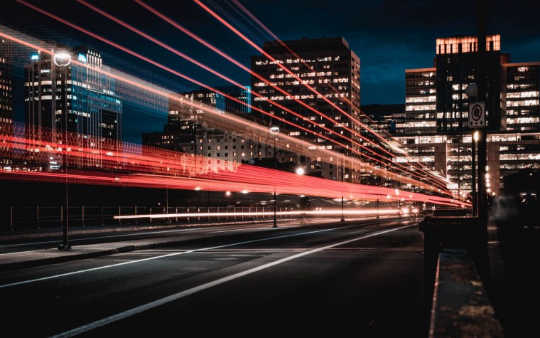 Движение ночного города