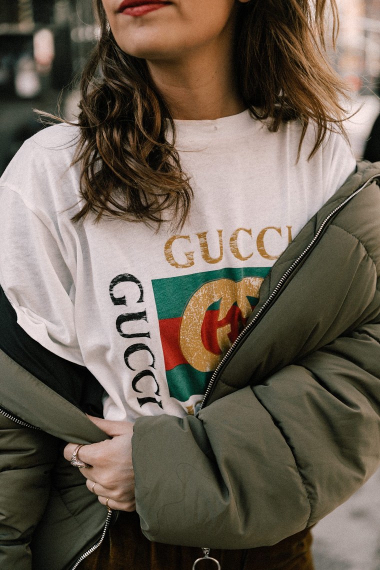 Девочка вся в гуччи