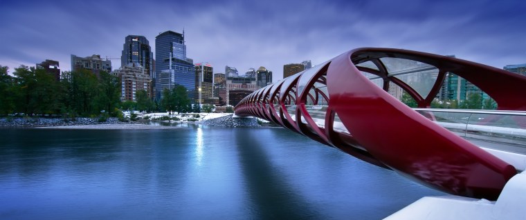 Калгари 2 монитора