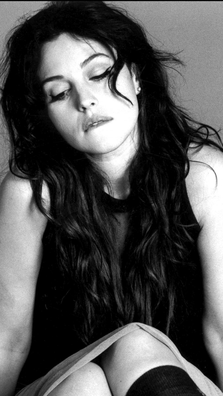 Моника Беллуччи фотосессия в стиле Нуар