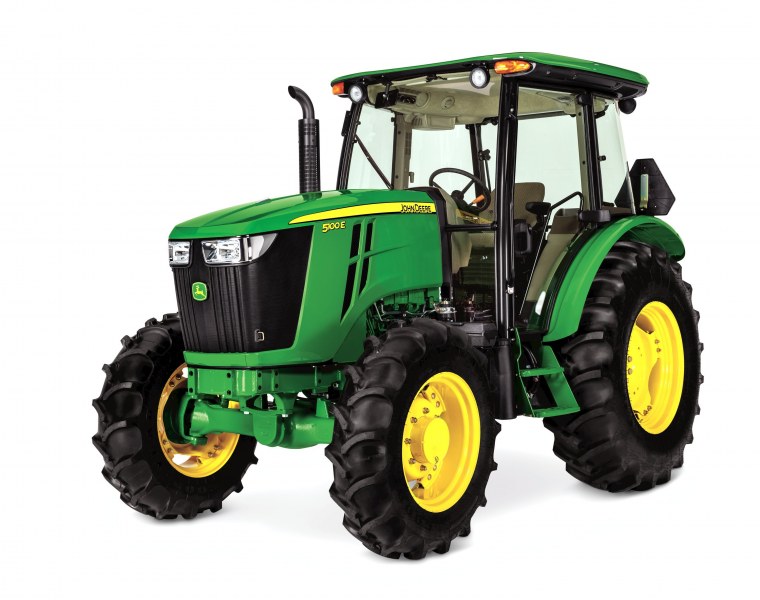 Трактор "John Deere 6215r"