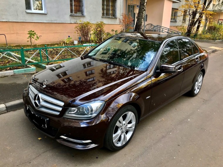W204 Mercedes Рестайлинг коричневый