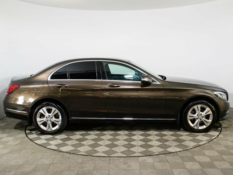 Мерседес е 212 коричневый