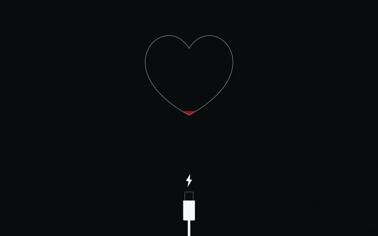 Обои с разбитым сердцем на черном фоне