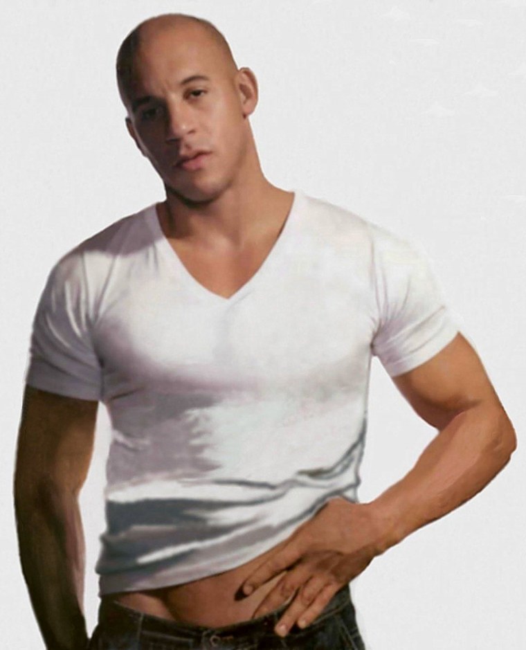 Доминик Торетто на белом фоне