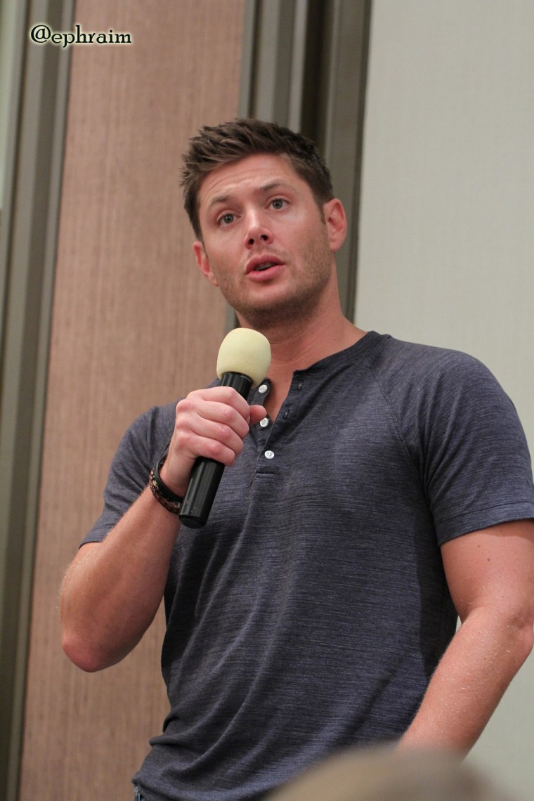 Дженсен Эклз и Джаред Падалеки торс