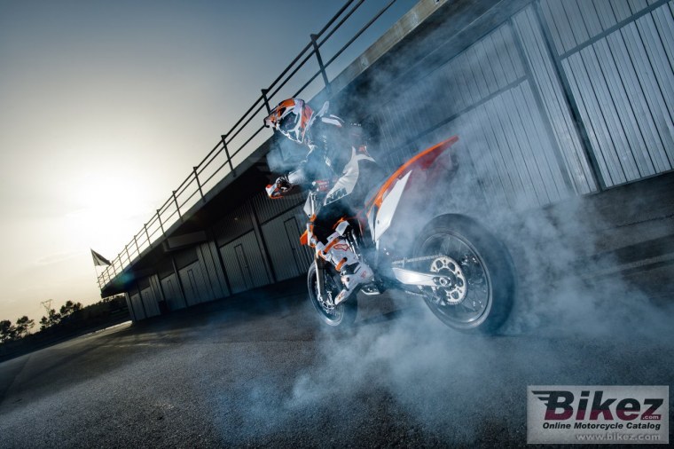 Мотард Вилли