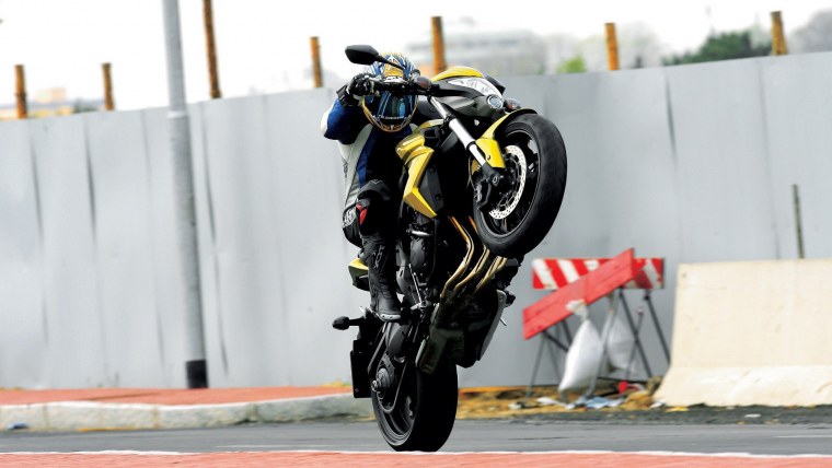 Мотоцикл на закате