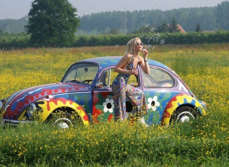 Фольксваген Жук хиппи