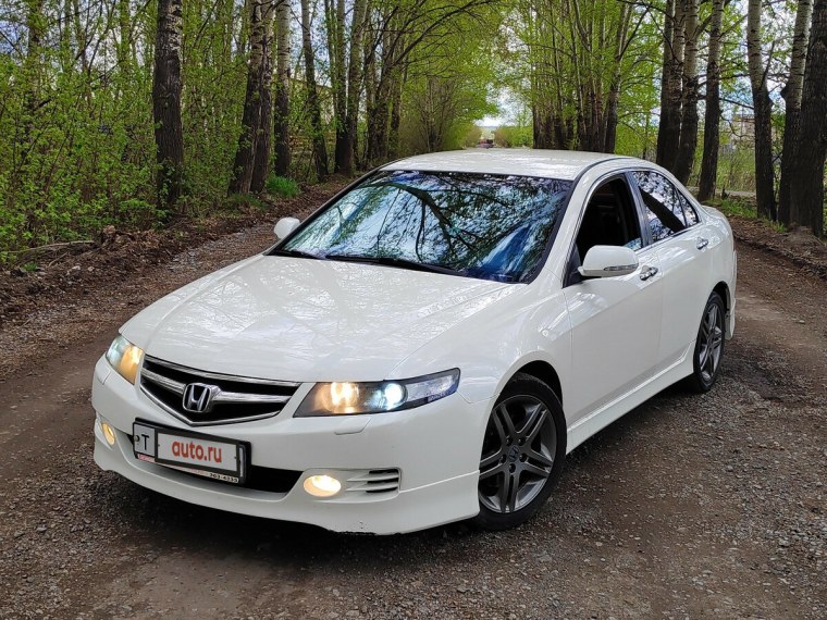 Хонда Аккорд 2008 белая