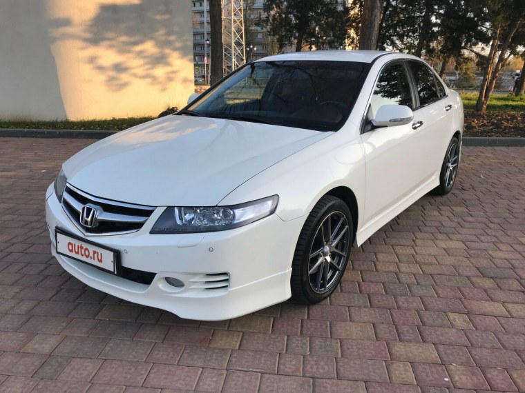 Honda Accord 7 Type s