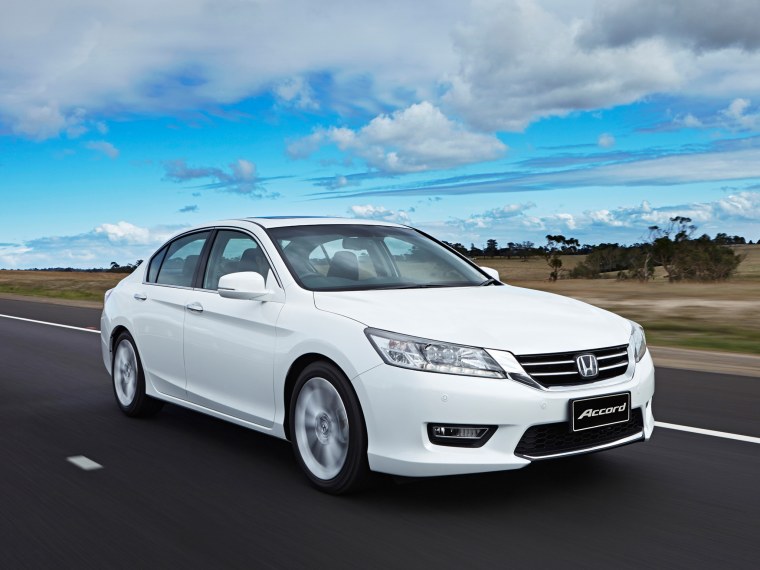 Honda Accord 2013 белая