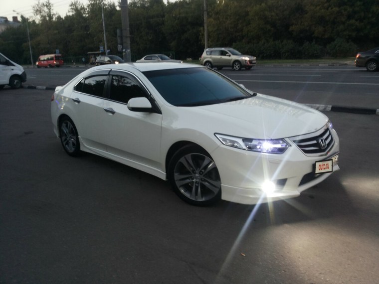 Хонда Аккорд 8 белая