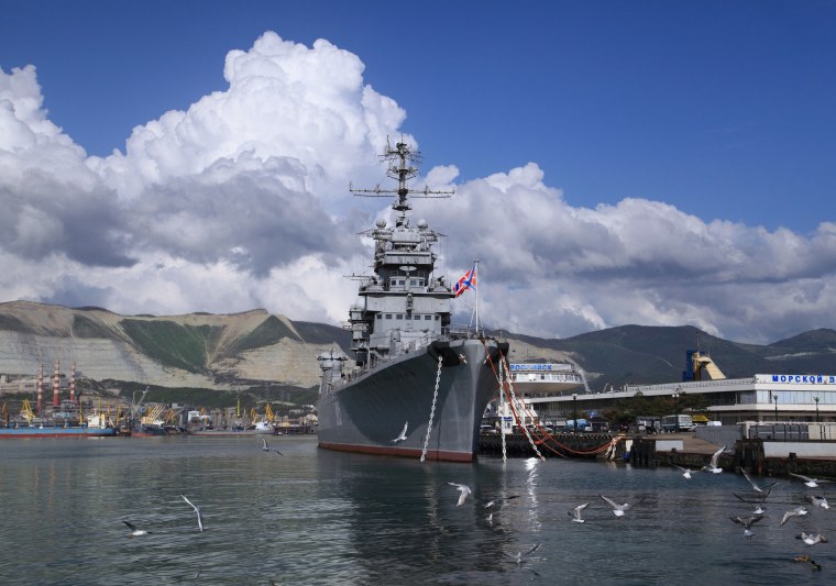 Новороссийск корабль Михаил Кутузов