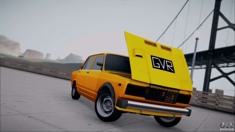 Золотая 2105 в игре