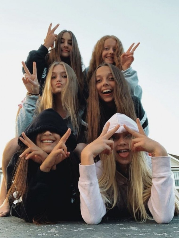 Мультяшные подружки