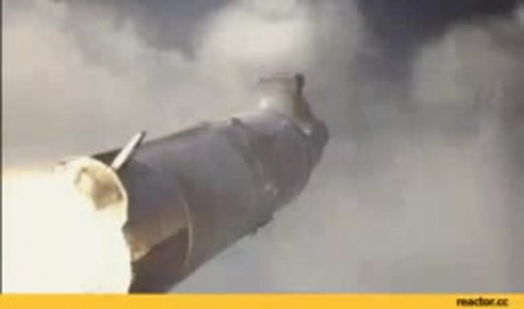 Пуск ракеты с корабля гиф