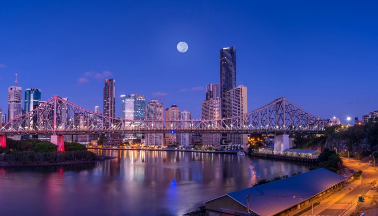 Сидней Брисбен