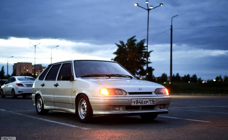 ВАЗ 2114 черная фотосет