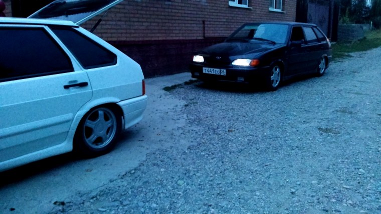 ВАЗ 2114 черная драйв 2